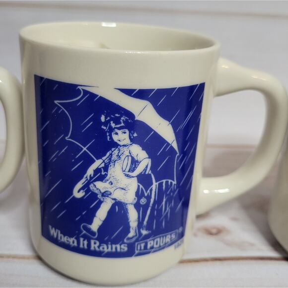 Vintage Morton Salt Mugs 1914 1921 1956 and 1968 - When It Rains It Pours - Picture 4 of 7